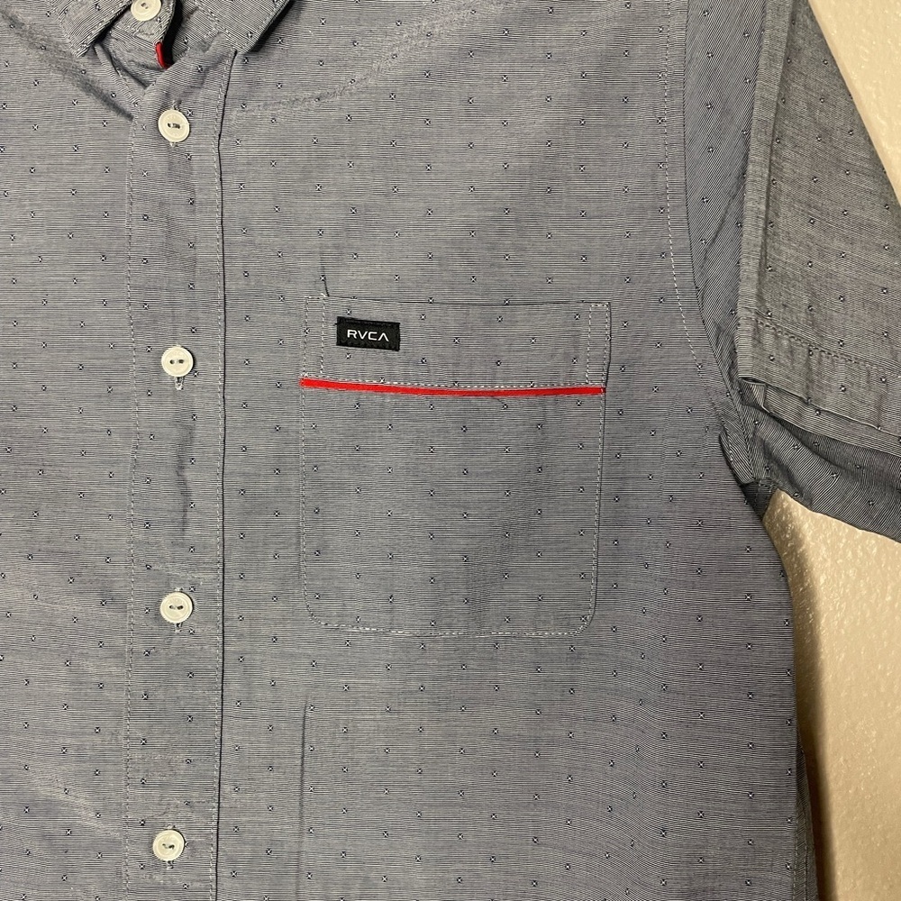 RVCA Men's Blue Button Down Slim Fit Shirt size Small - Picture 2 of 10